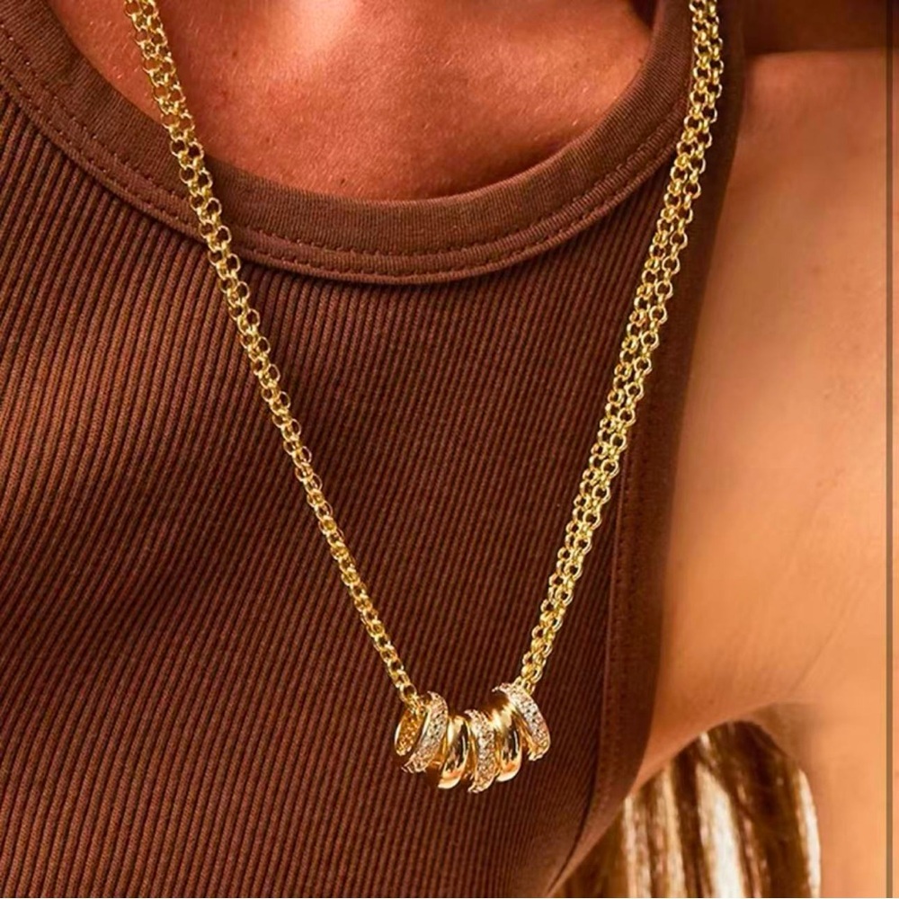 Roxanne Assoulin The Pavé Slider Necklace Gold